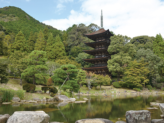 瑠璃光寺 五重塔