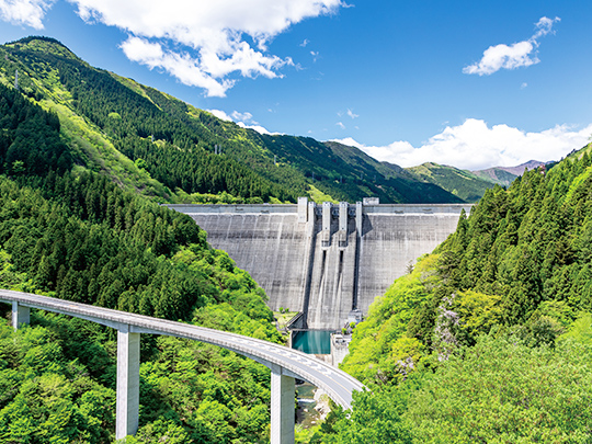 雷電廿六木橋と滝沢ダム